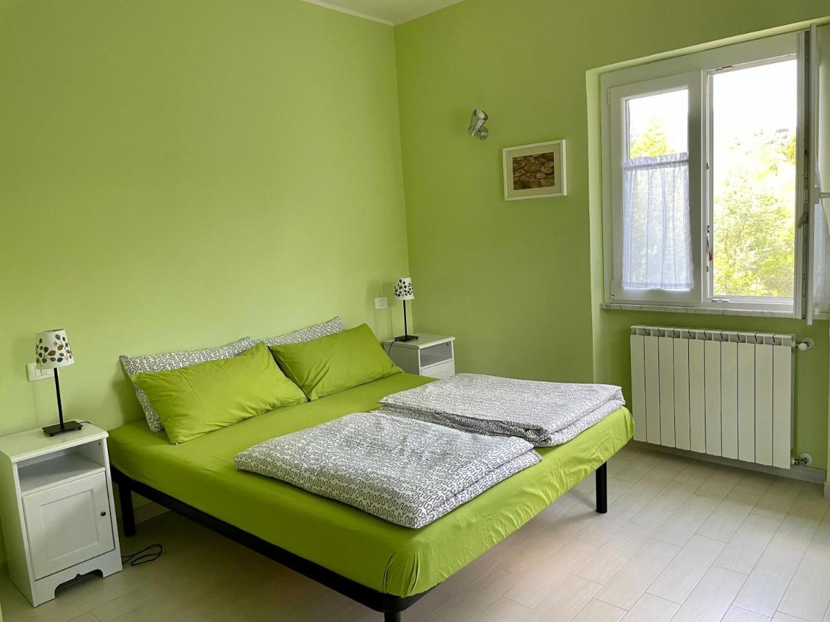 Impronte Nel Bosco Bed & Breakfast Calice al Cornoviglio Luaran gambar