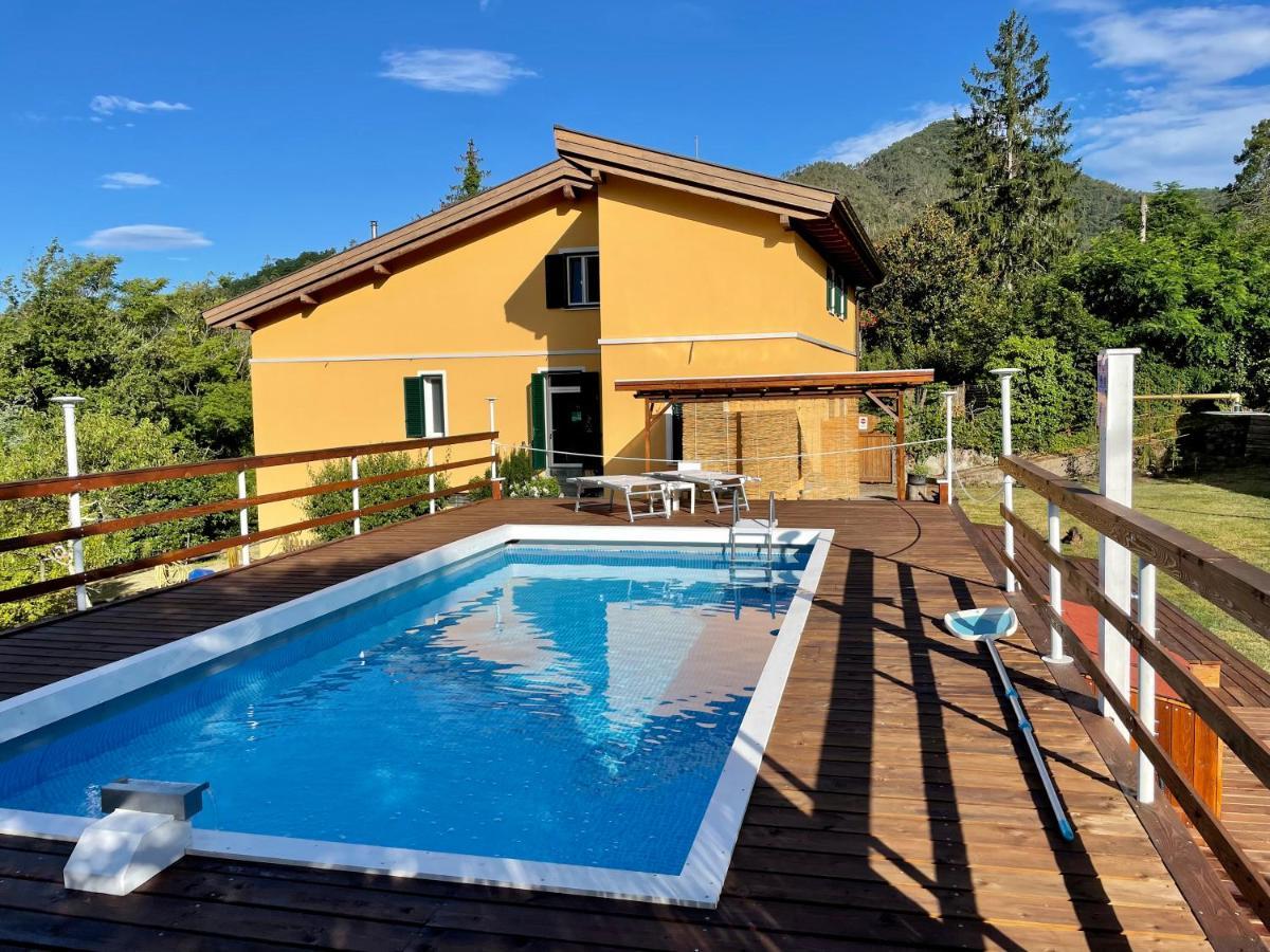 Impronte Nel Bosco Bed & Breakfast Calice al Cornoviglio Luaran gambar