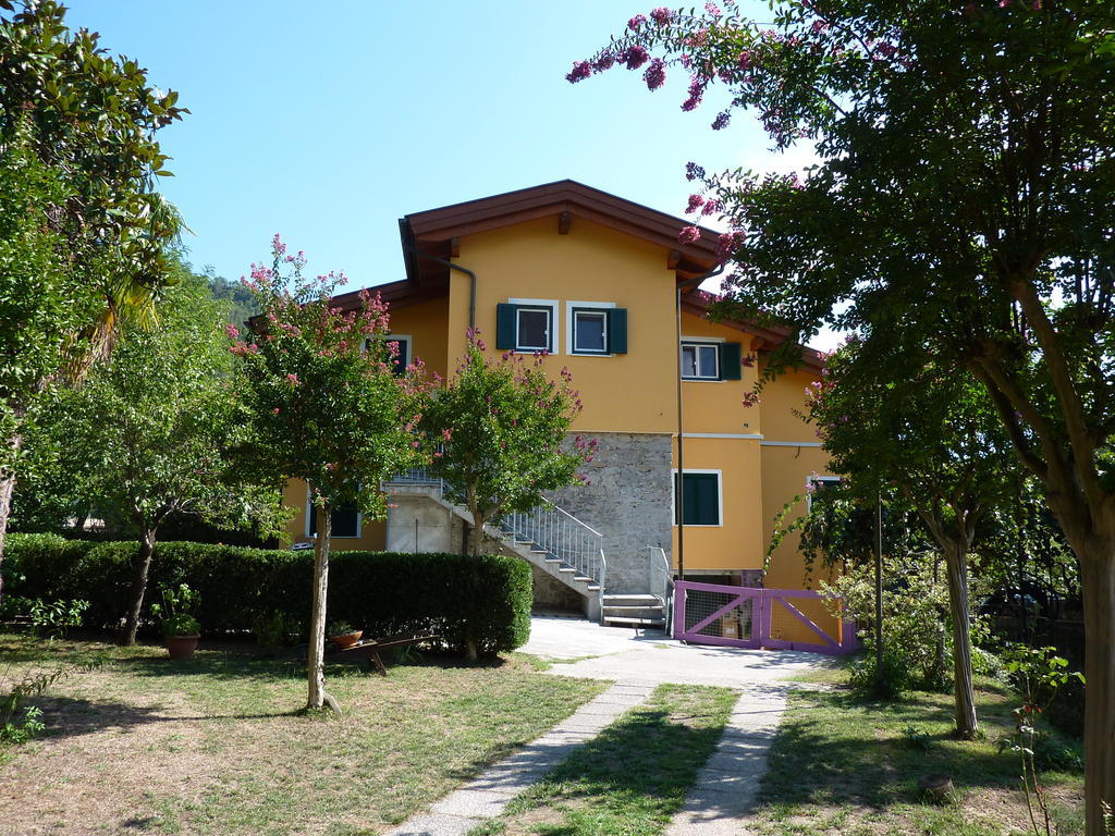Impronte Nel Bosco Bed & Breakfast Calice al Cornoviglio Luaran gambar