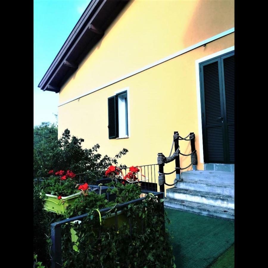 Impronte Nel Bosco Bed & Breakfast Calice al Cornoviglio Luaran gambar